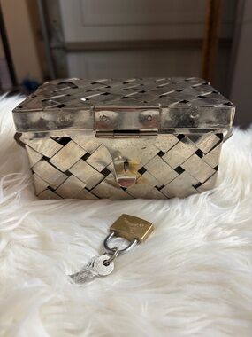 Vintage Silver Woven Metal Trinket Box with Padlock